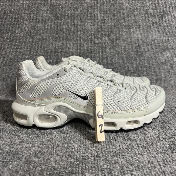 Nike Air Max Plus Shoes Womens Size 6.5 Gray Tuned Air TN Sneakers FV8480-002 - Picture 9 of 9